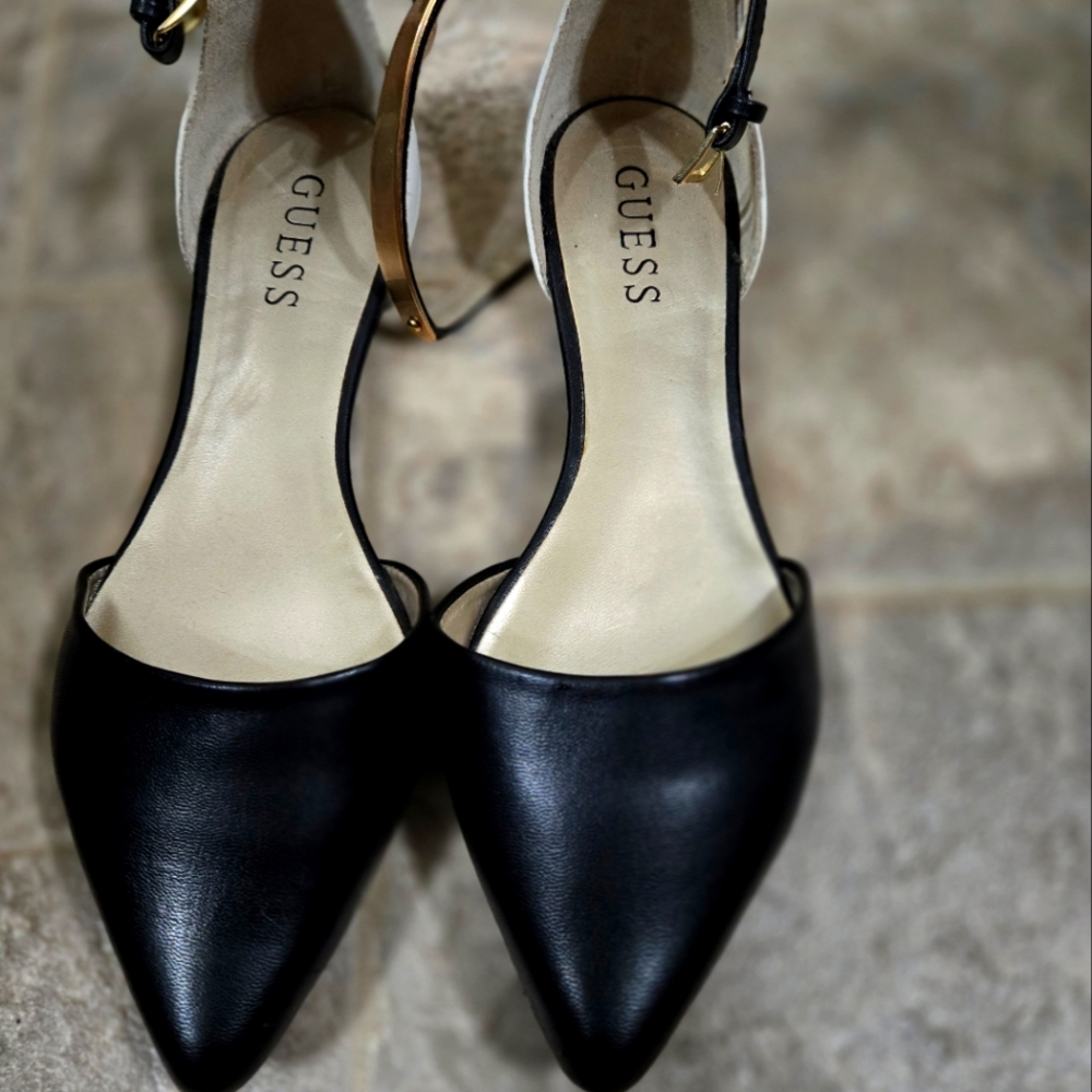 Guess Black and White Flats 7